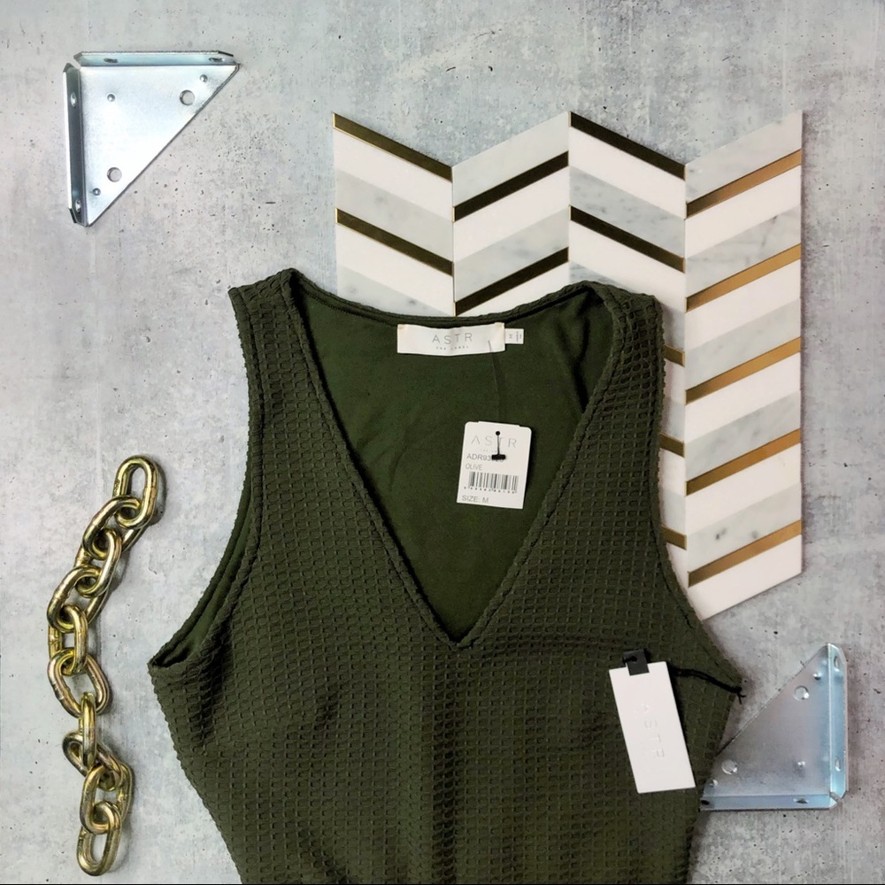 NWT ASTR Green Bodycon Sleeveless Mini Dress